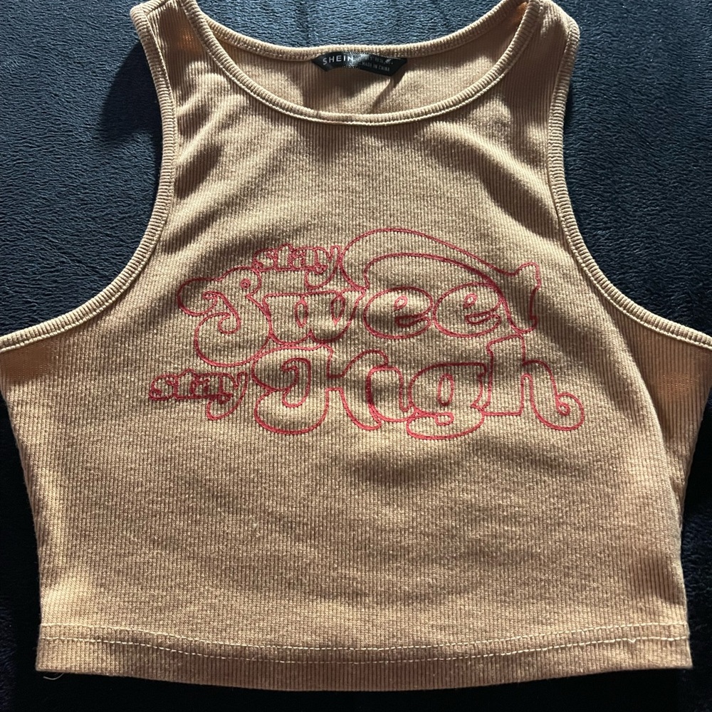 cropped tank top